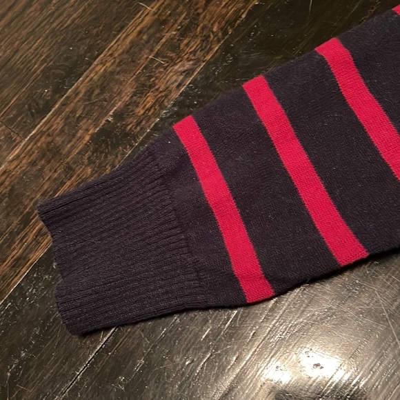 21 Men Forever21 Men's Red and Black Buttoned Striped Long Sleeve Cardigan - Picture 4 of 6